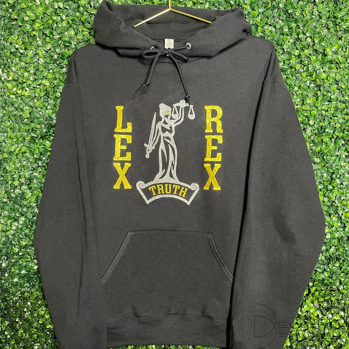 LEX REX – Delorian Design